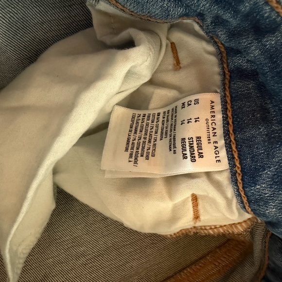 American Eagle Next Level High-Waisted Skinny Kick Jean - Picture 7 of 8